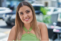 María C.